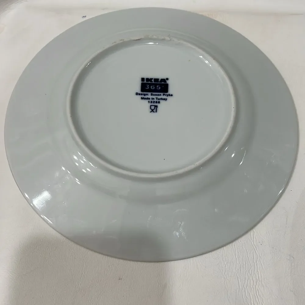 IKEA Sweden Stoneware 3 Salad Appetizer Bread Saucer 8 1/4 In Round Modern White